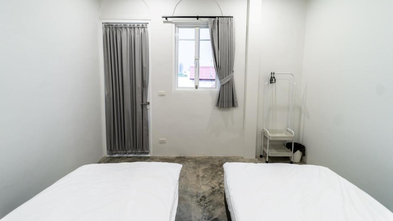 Pier 808 Hostel Bangkok Dış mekan fotoğraf