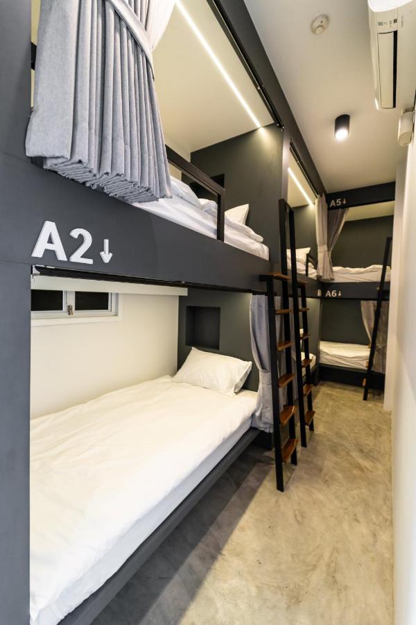 Pier 808 Hostel Bangkok Dış mekan fotoğraf
