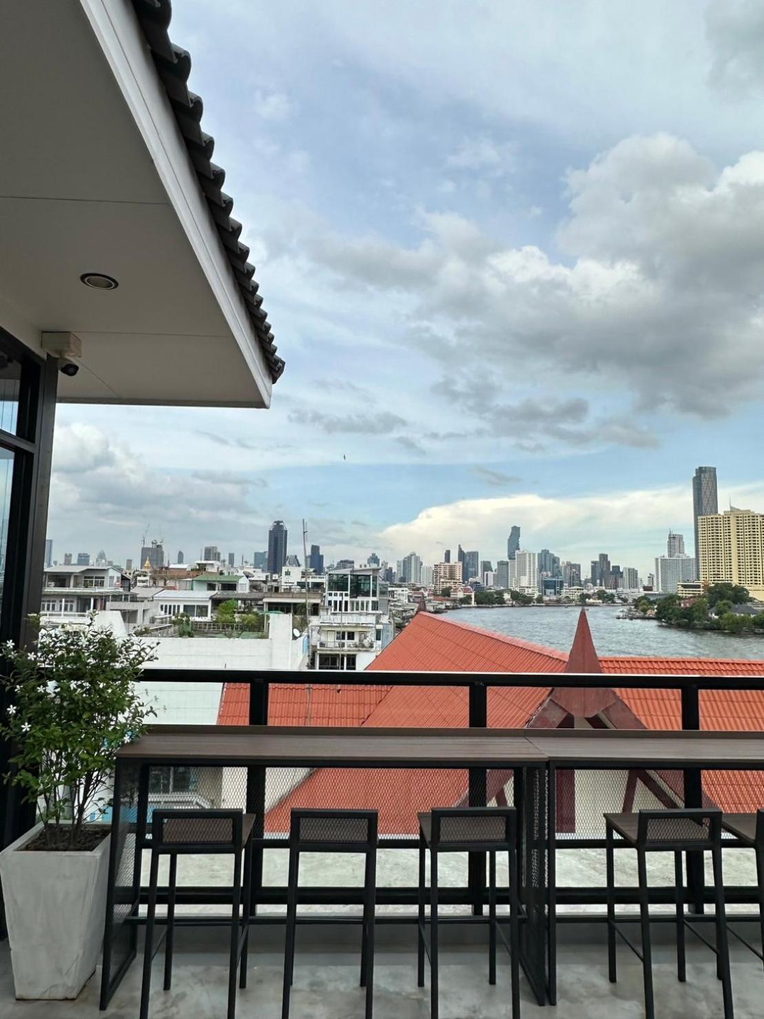 Pier 808 Hostel Bangkok Dış mekan fotoğraf